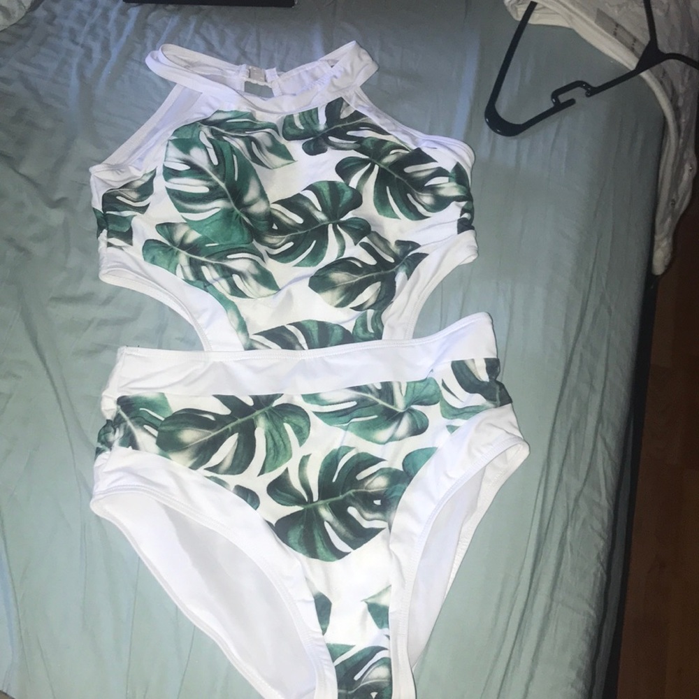 Swim suit